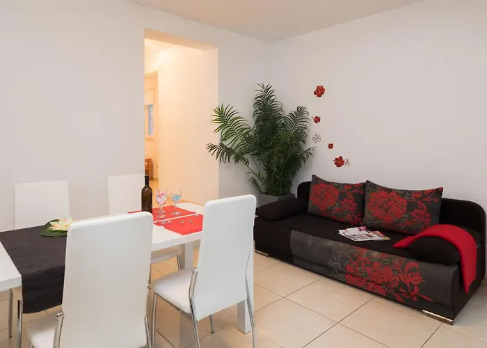 Natasa Apartman Seget Vranjica