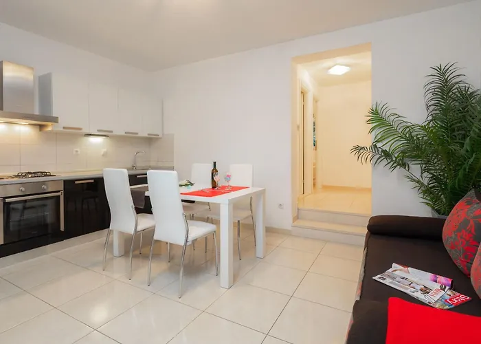 Apartman Natasa Seget Vranjica
